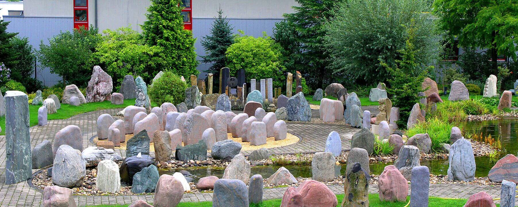 Findlingspark von Flora Grabmale GmbH - Münster mit Grabmalen